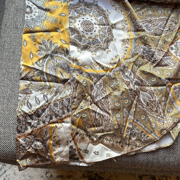 Boho Paisley Ruched Slit Midi
Skirt, Size: 2X - Picture 10 of 17